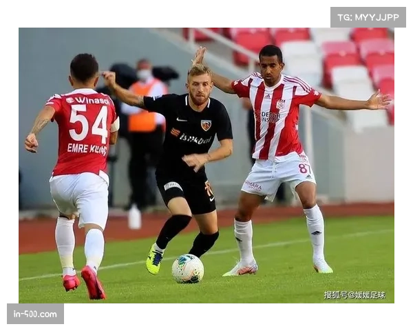 喷气机半场领先墨尔本胜利 巴多拉托表现出色