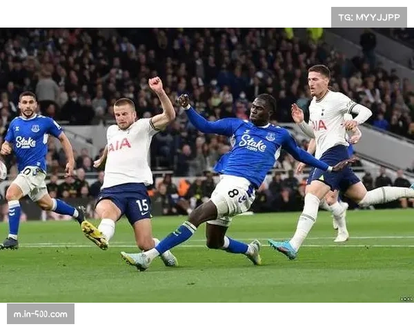 埃弗顿对阿森纳获点球被评幸运 前裁判指犯规在禁区外